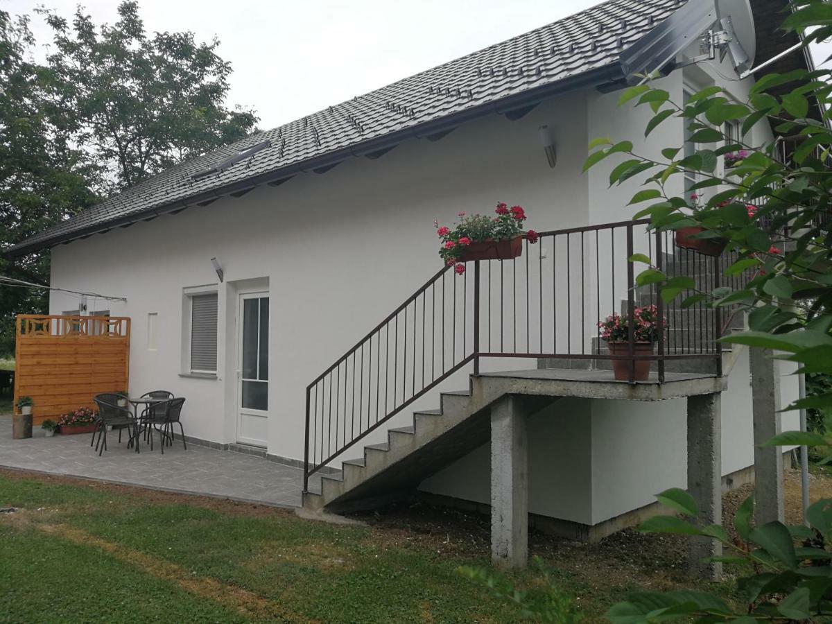 New Apartment Near Plitvice Lakes 斯莫利亚纳茨 外观 照片